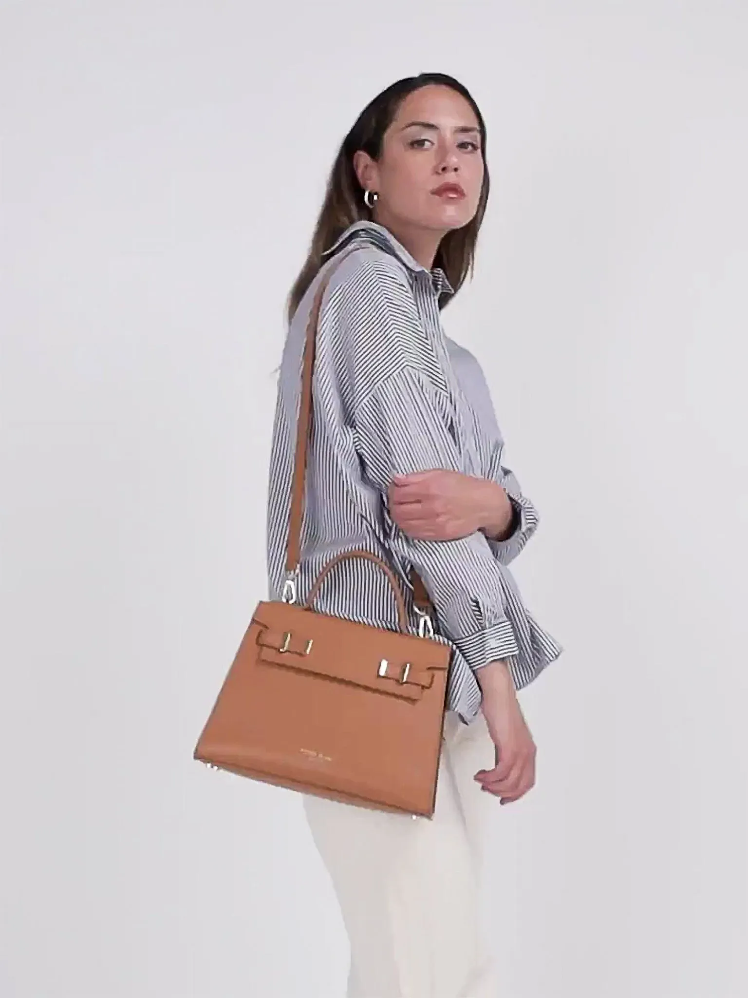 Ava  11 - Camel Brown