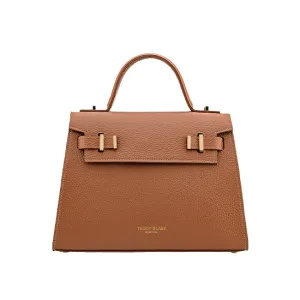 Ava  11 - Camel Brown
