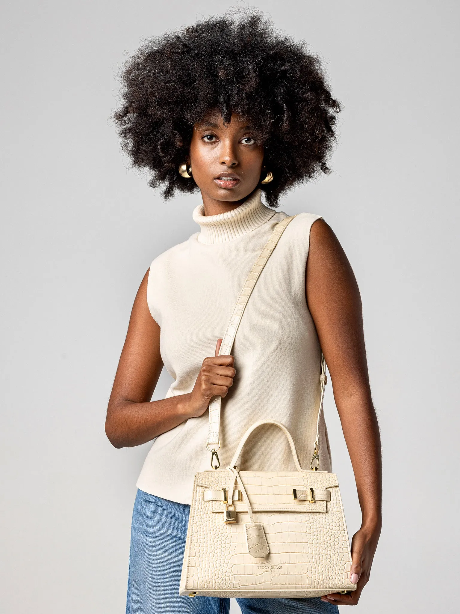 Ava Croco  11 - Cream