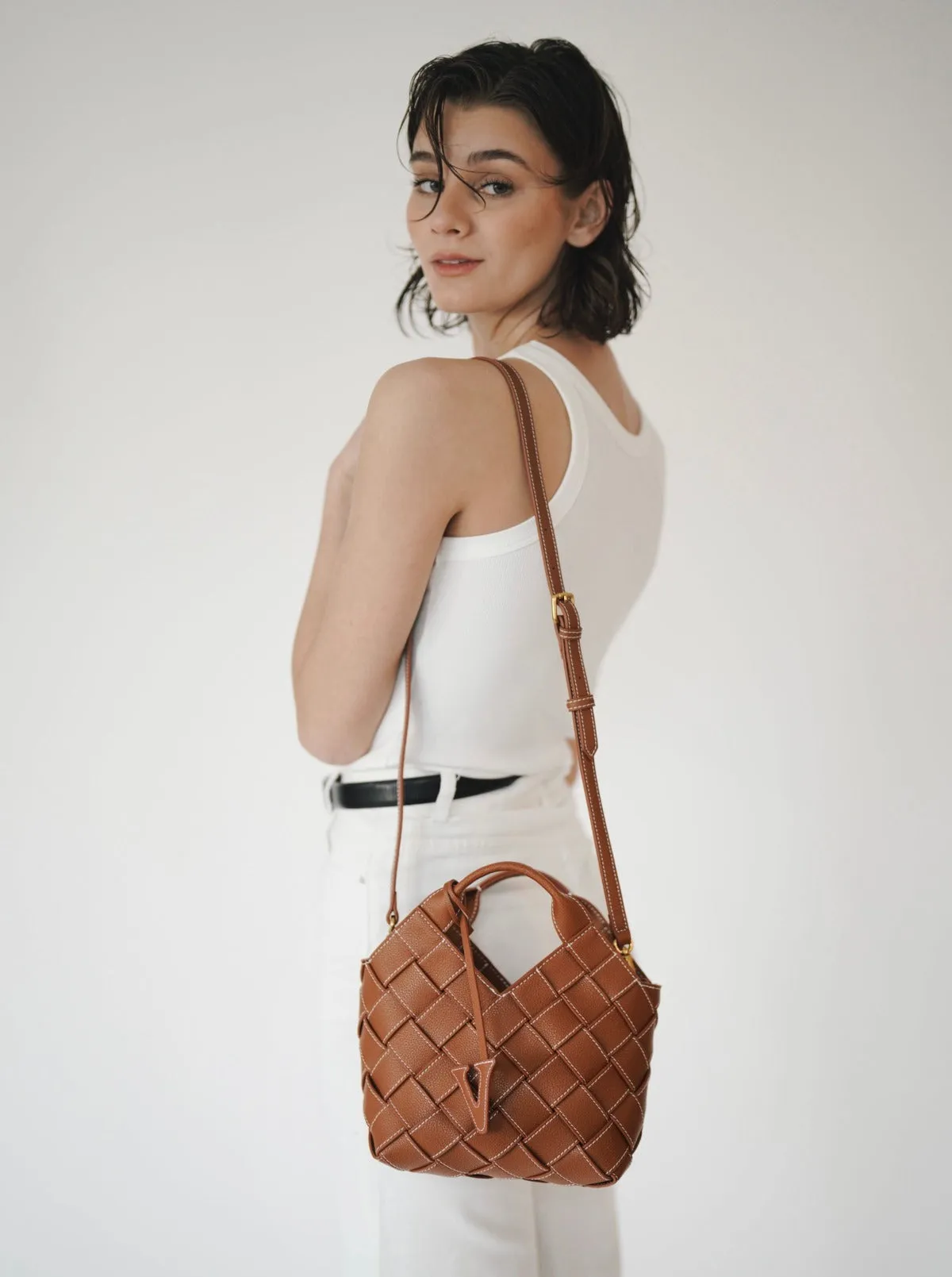 Caramel Woven Basket Bag