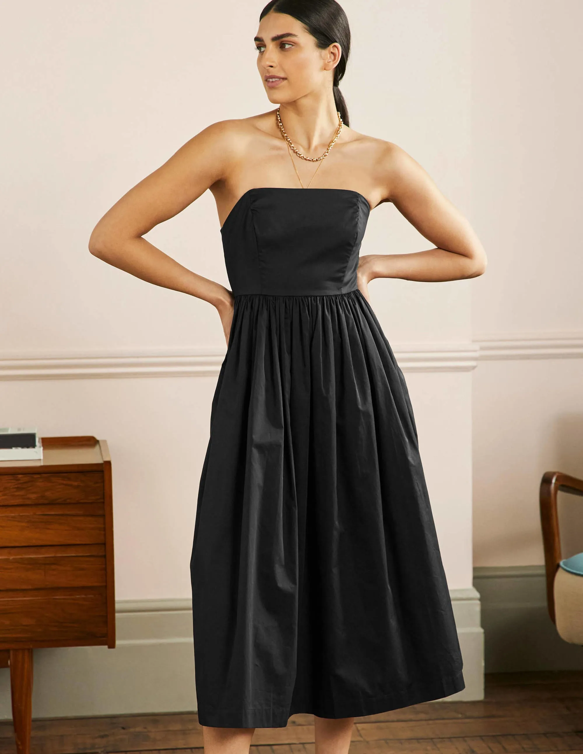 Emily Strapless Midi Dress-Black