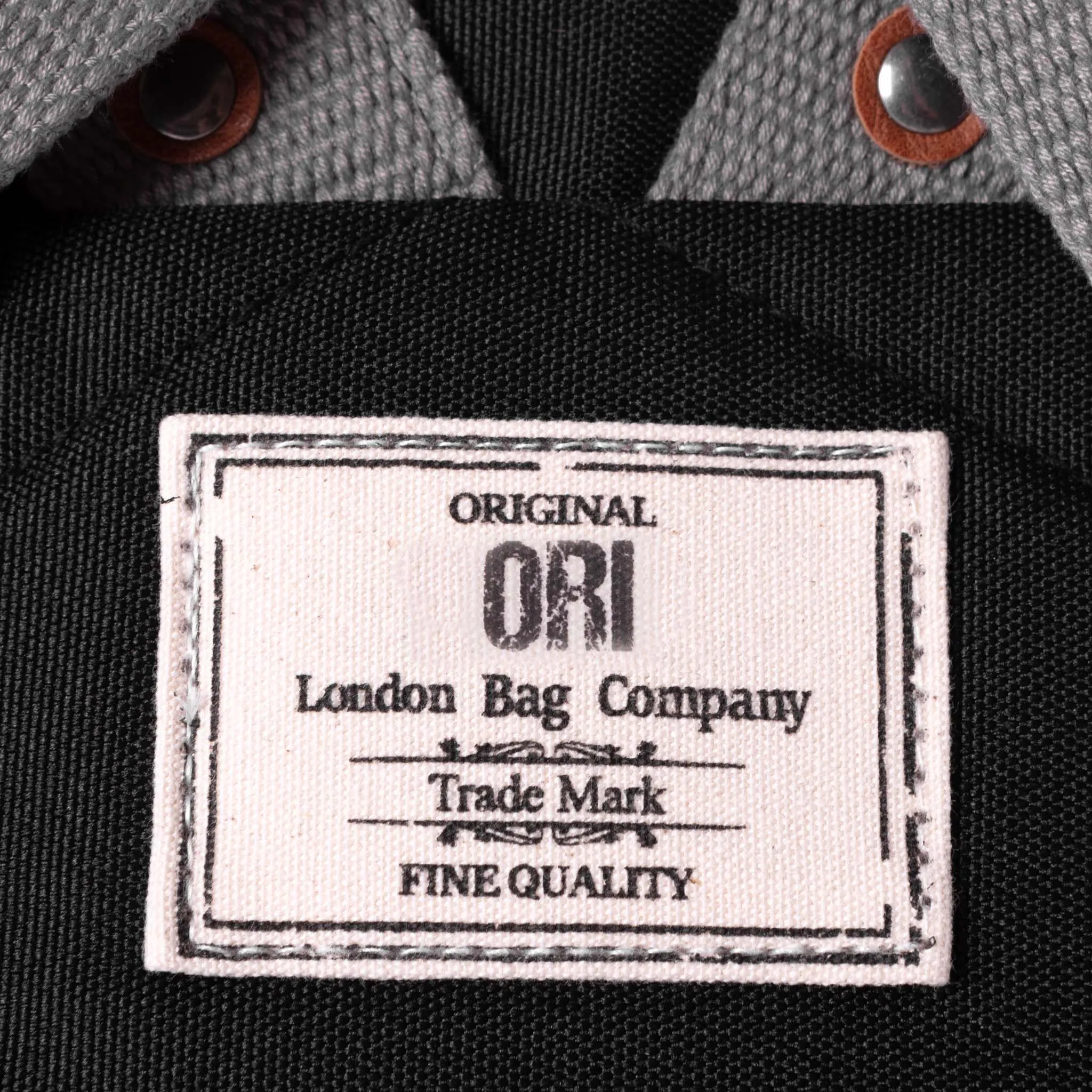 Finchley A Ash Recycled Canvas