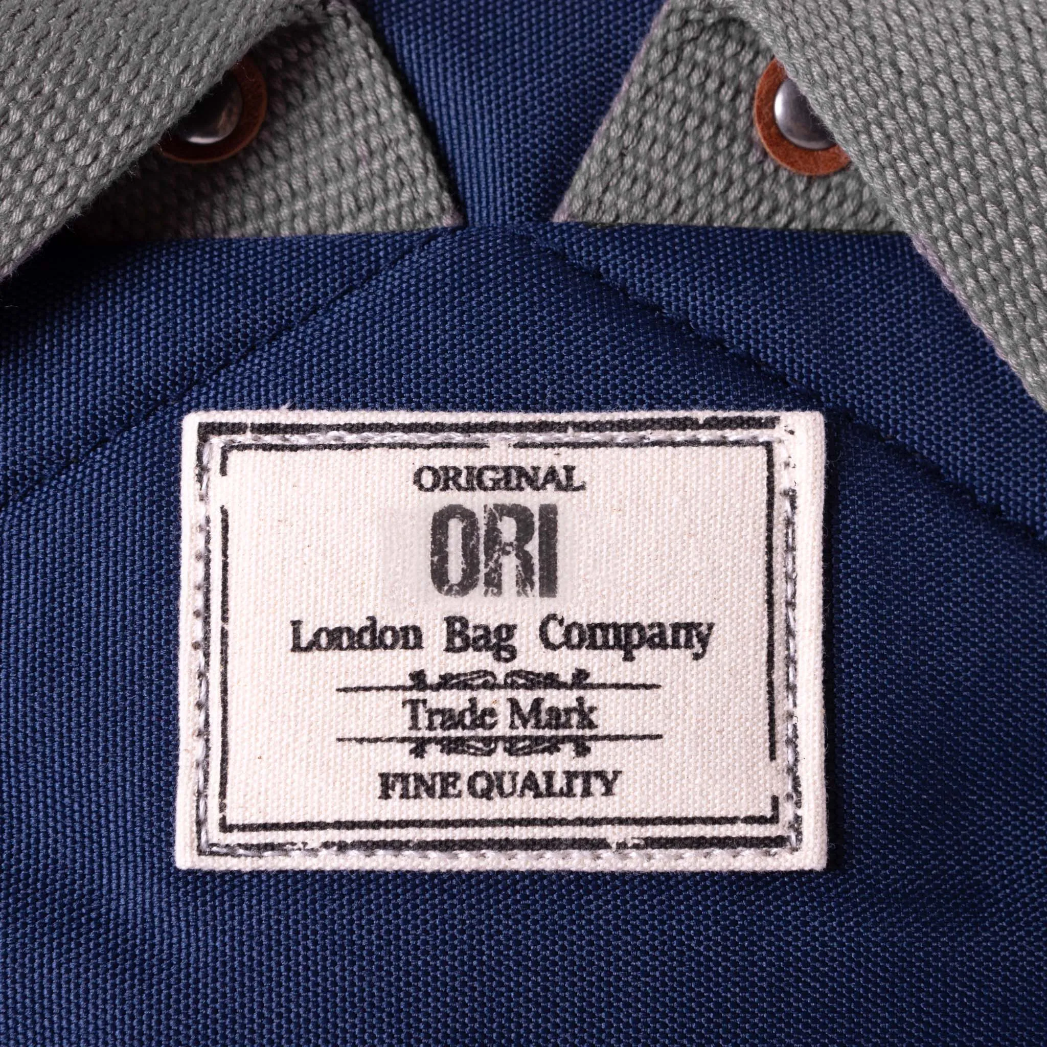Finchley A Mineral Recycled Canvas