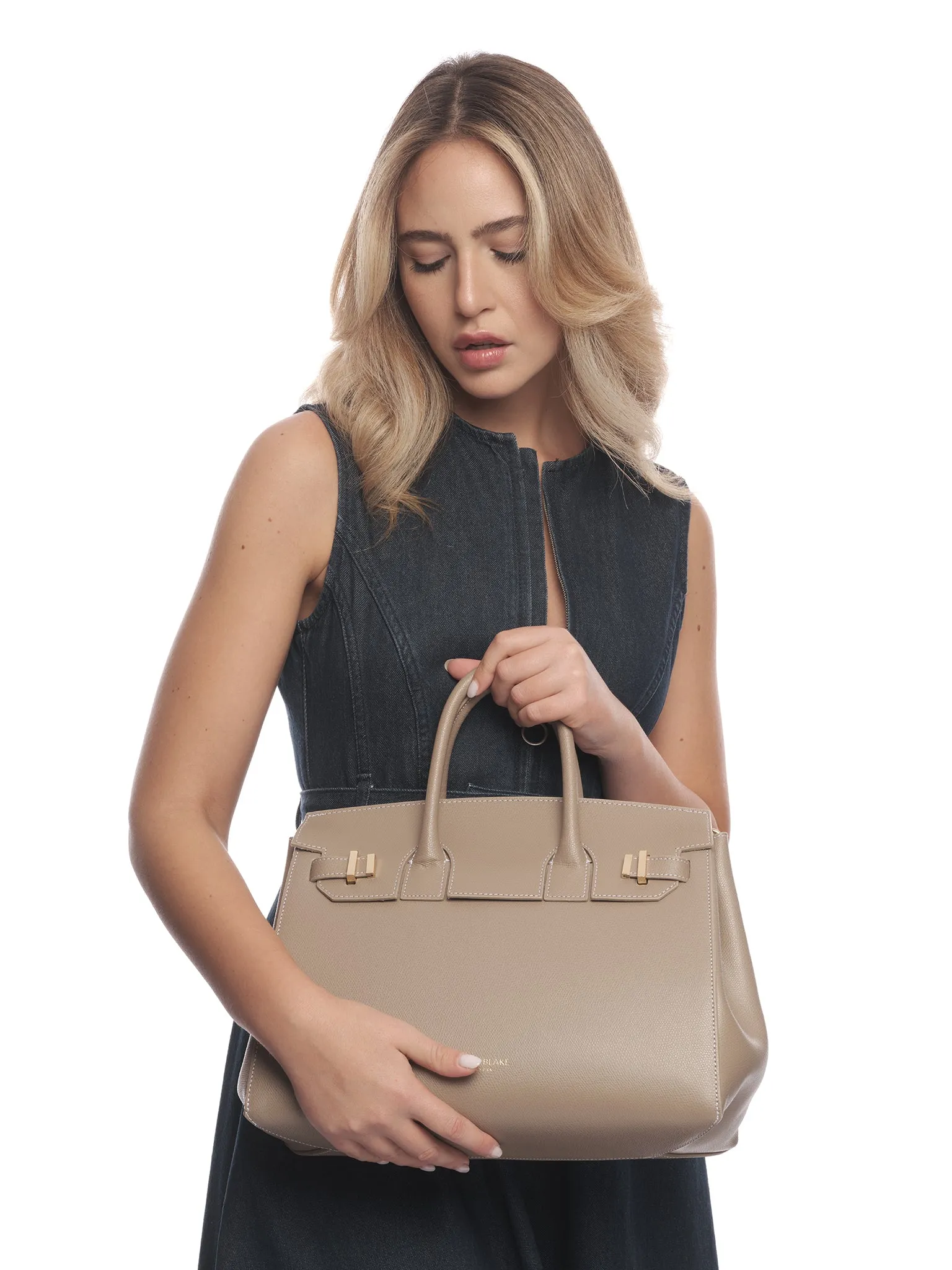 Gigi Palmellato  13 - Light Beige