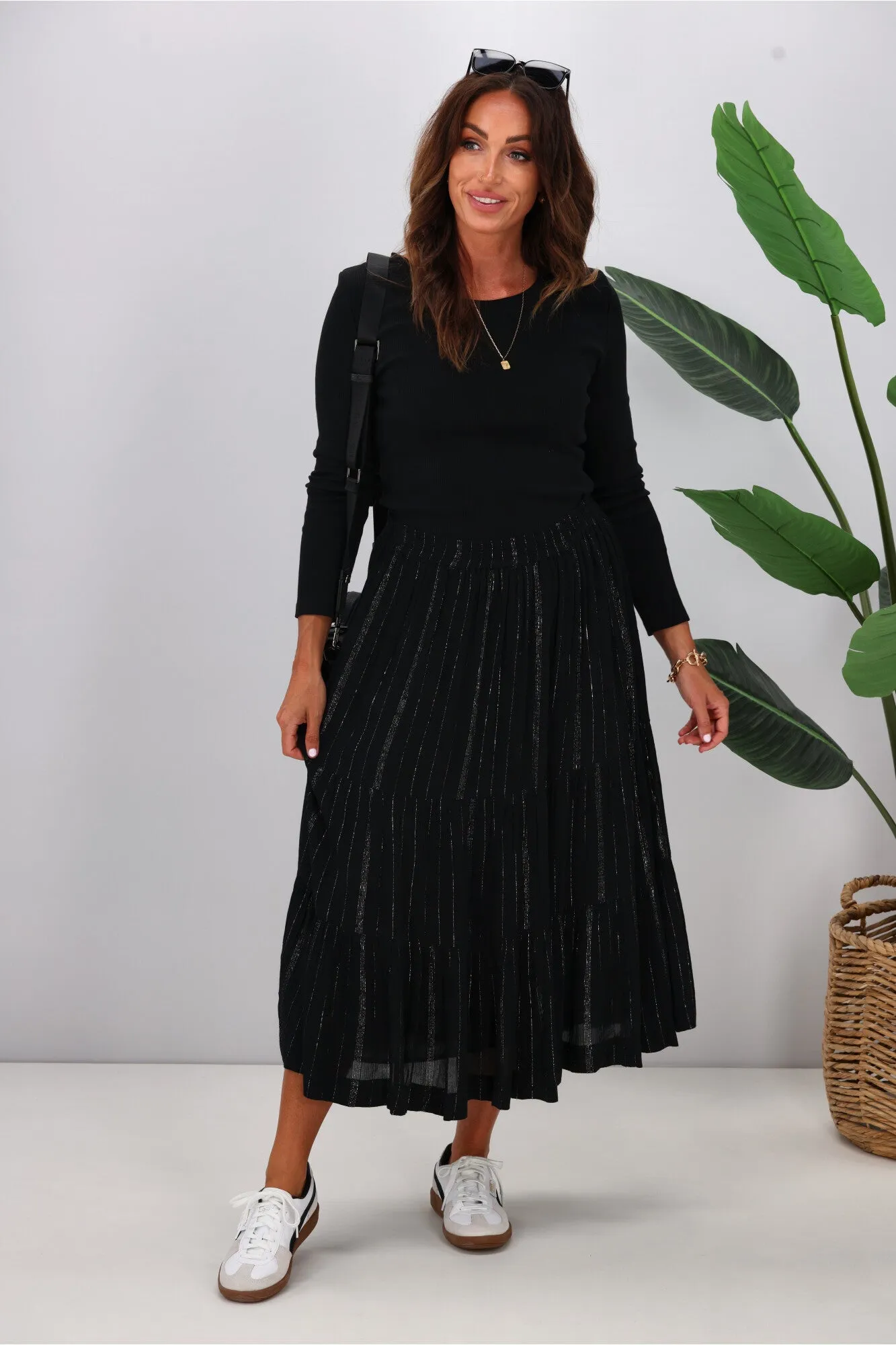 Gloss The Label Senora Maxi Skirt Black Lurex