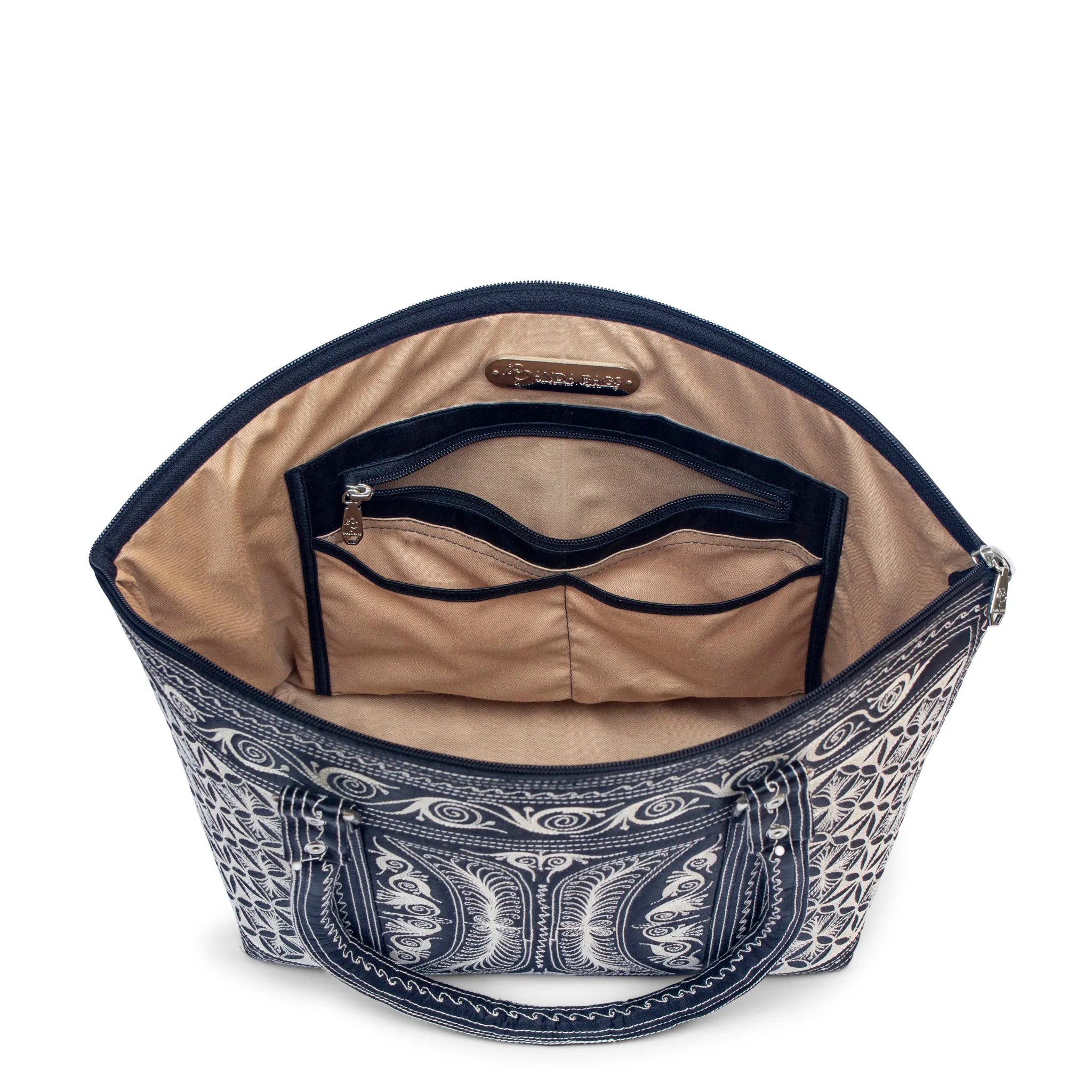 Hitam Tote Bag