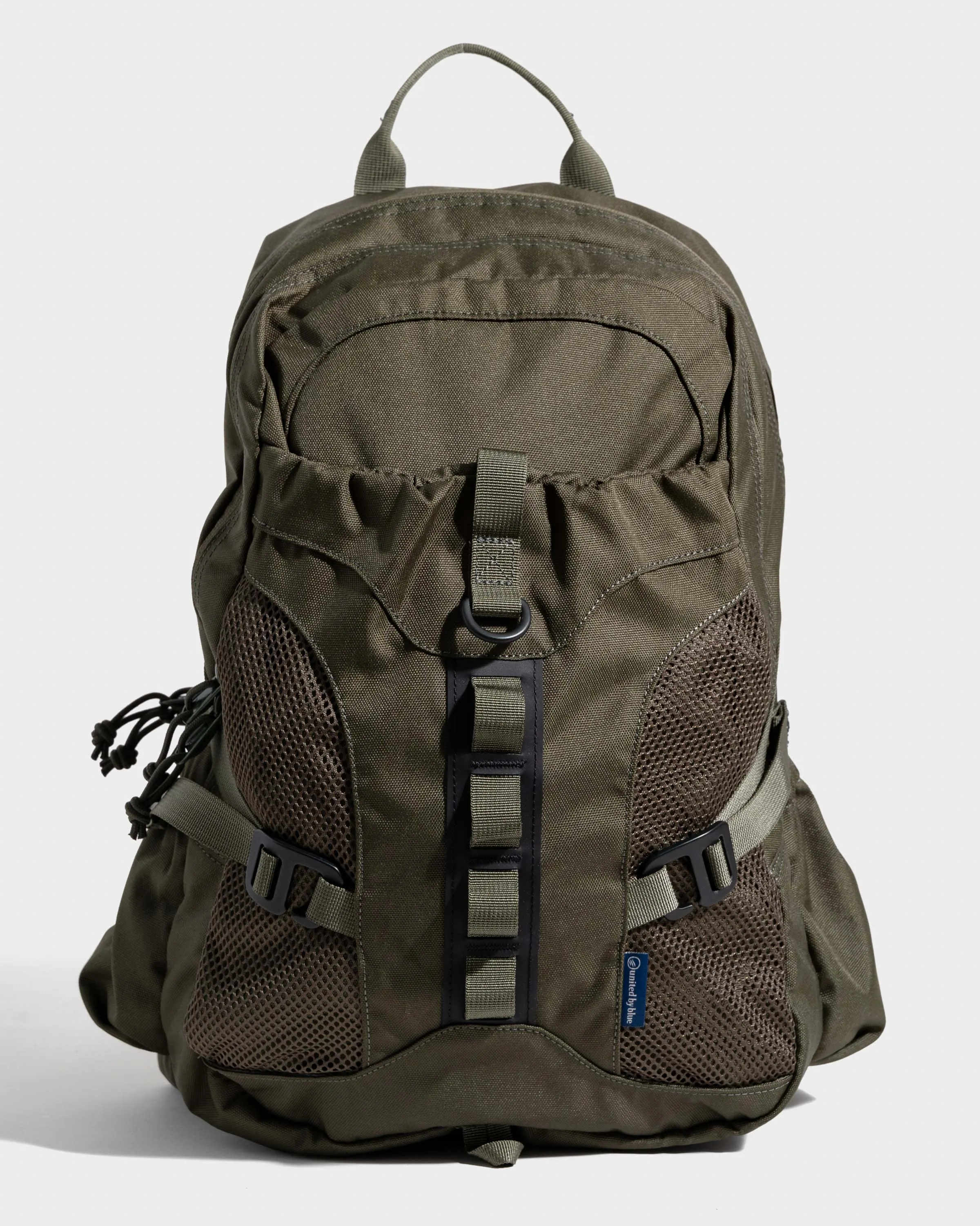 (R)evolution™ 22L Trek Pack
