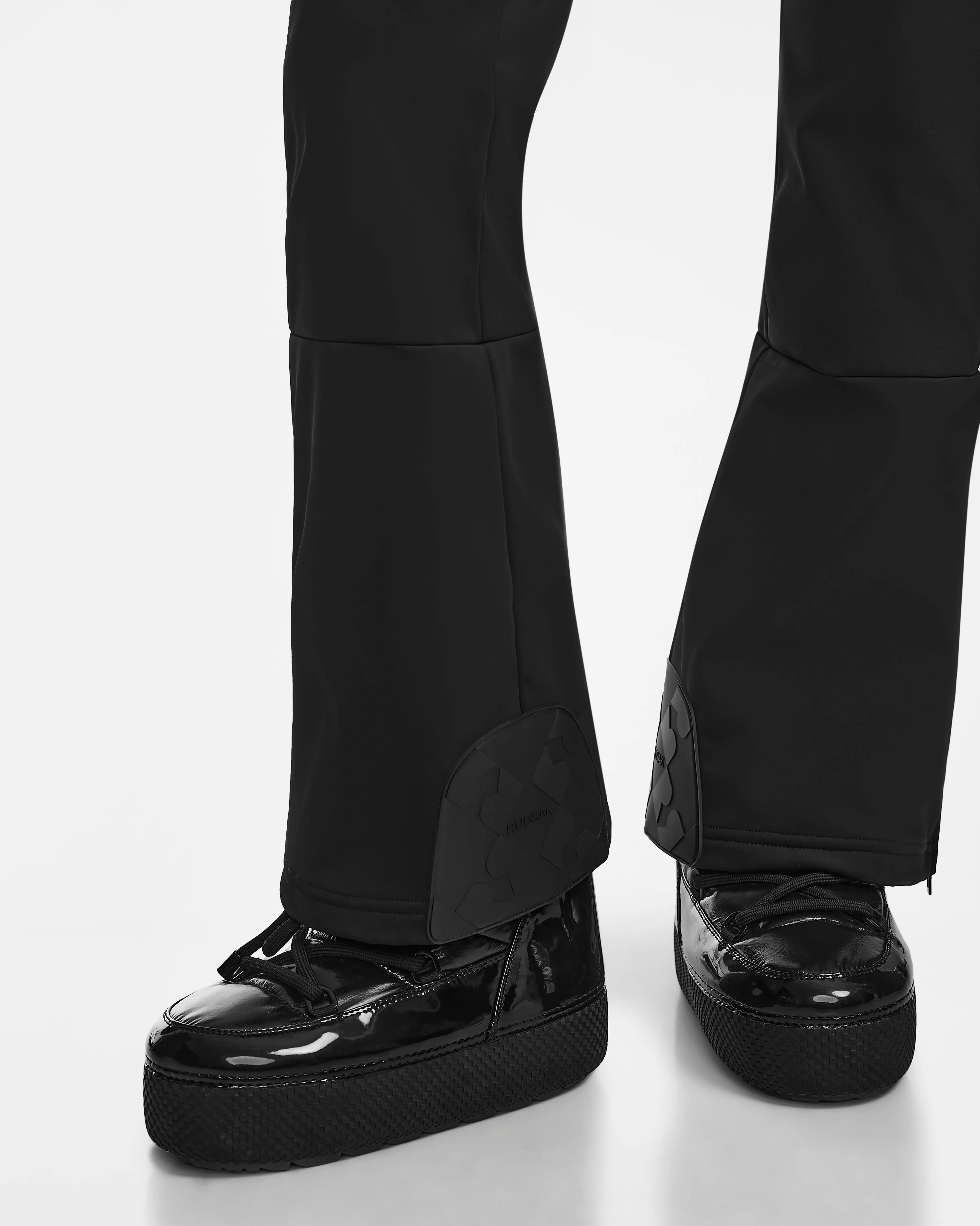 SAGE - 8124782 Black