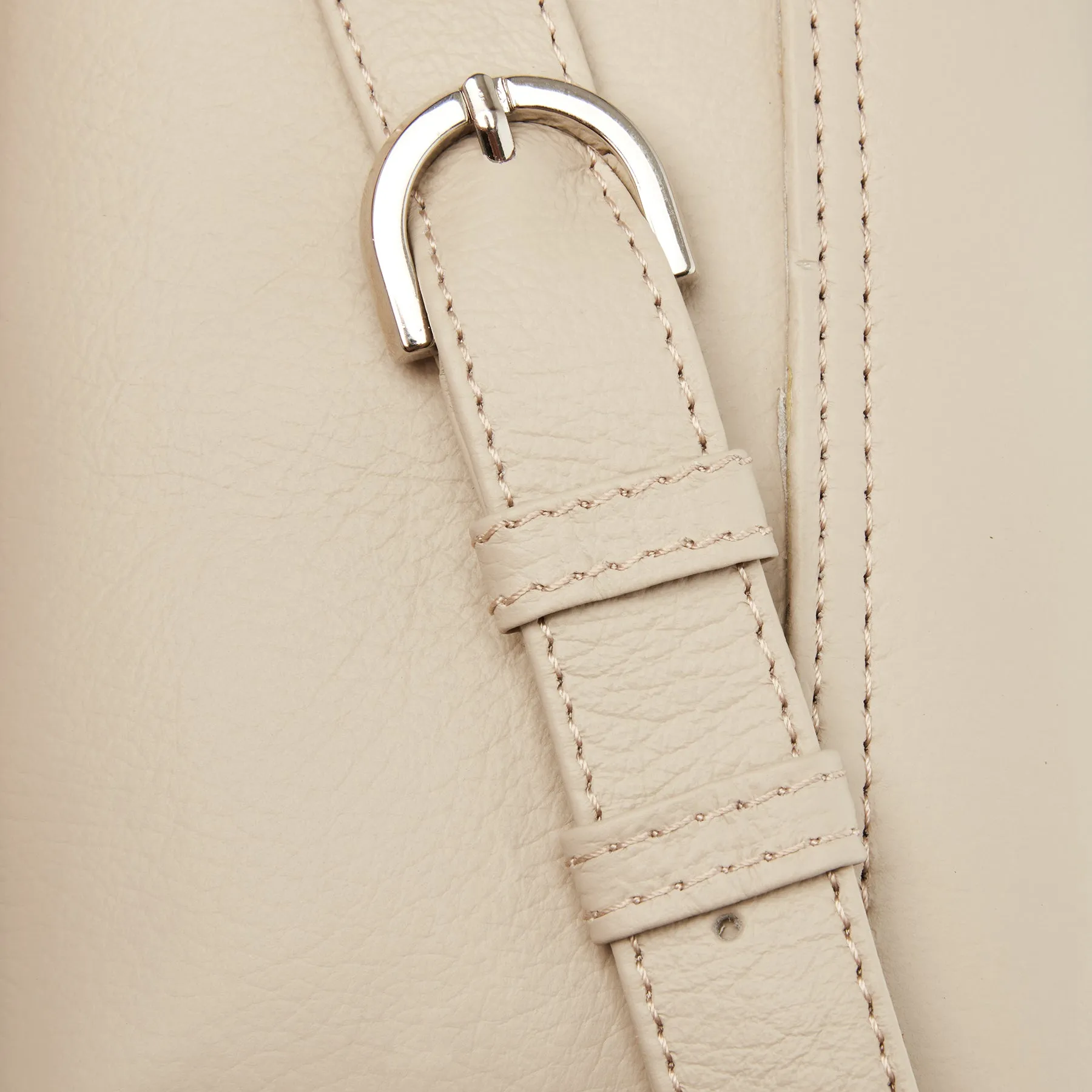 The Shoulder Bag