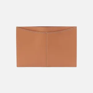 Vida Laptop Sleeve in Micro Pebbled Leather - Biscuit