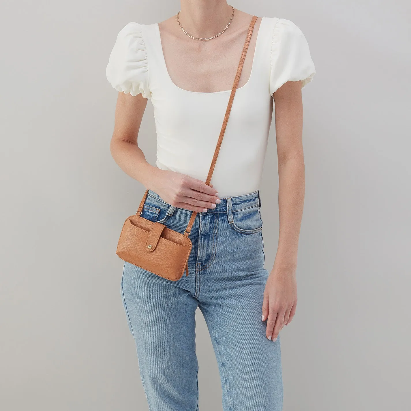 Vida Phone Crossbody in Micro Pebbled Leather - Biscuit