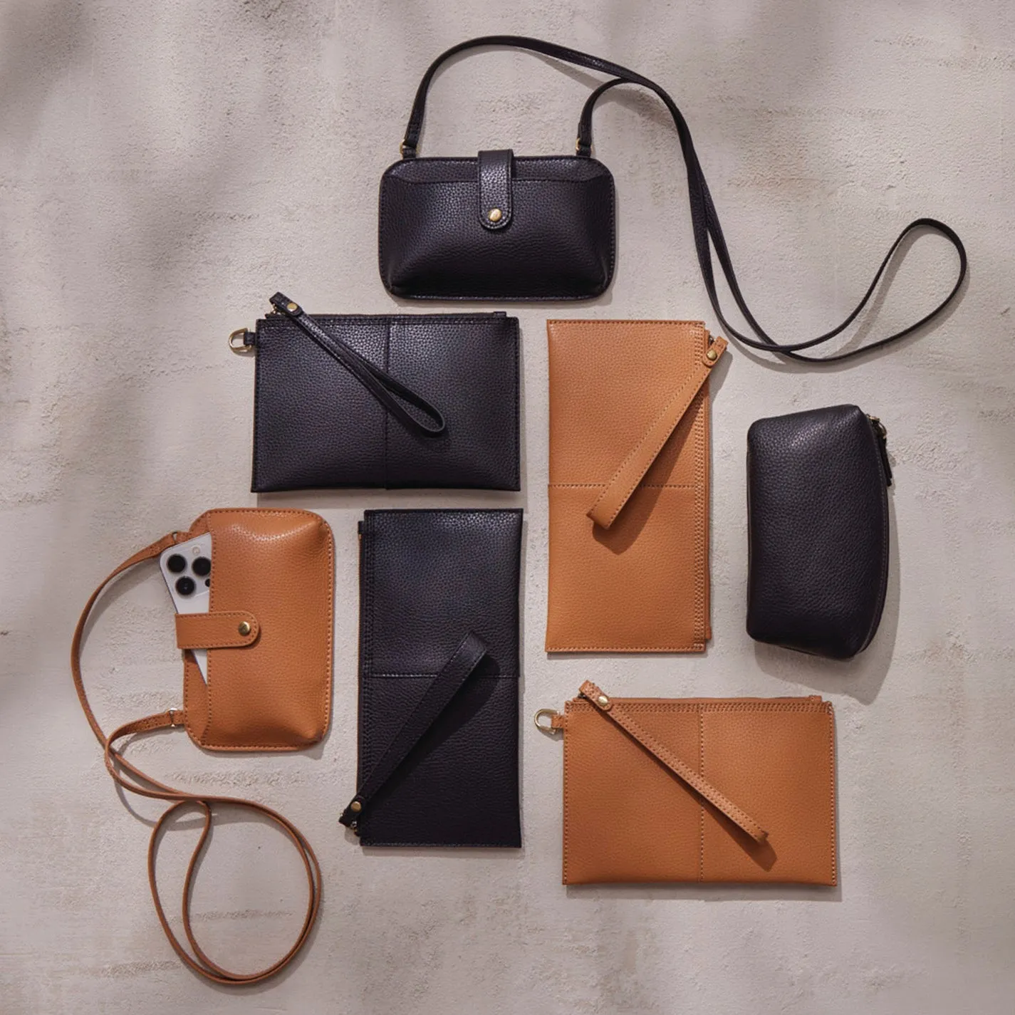 Vida Phone Crossbody in Micro Pebbled Leather - Biscuit