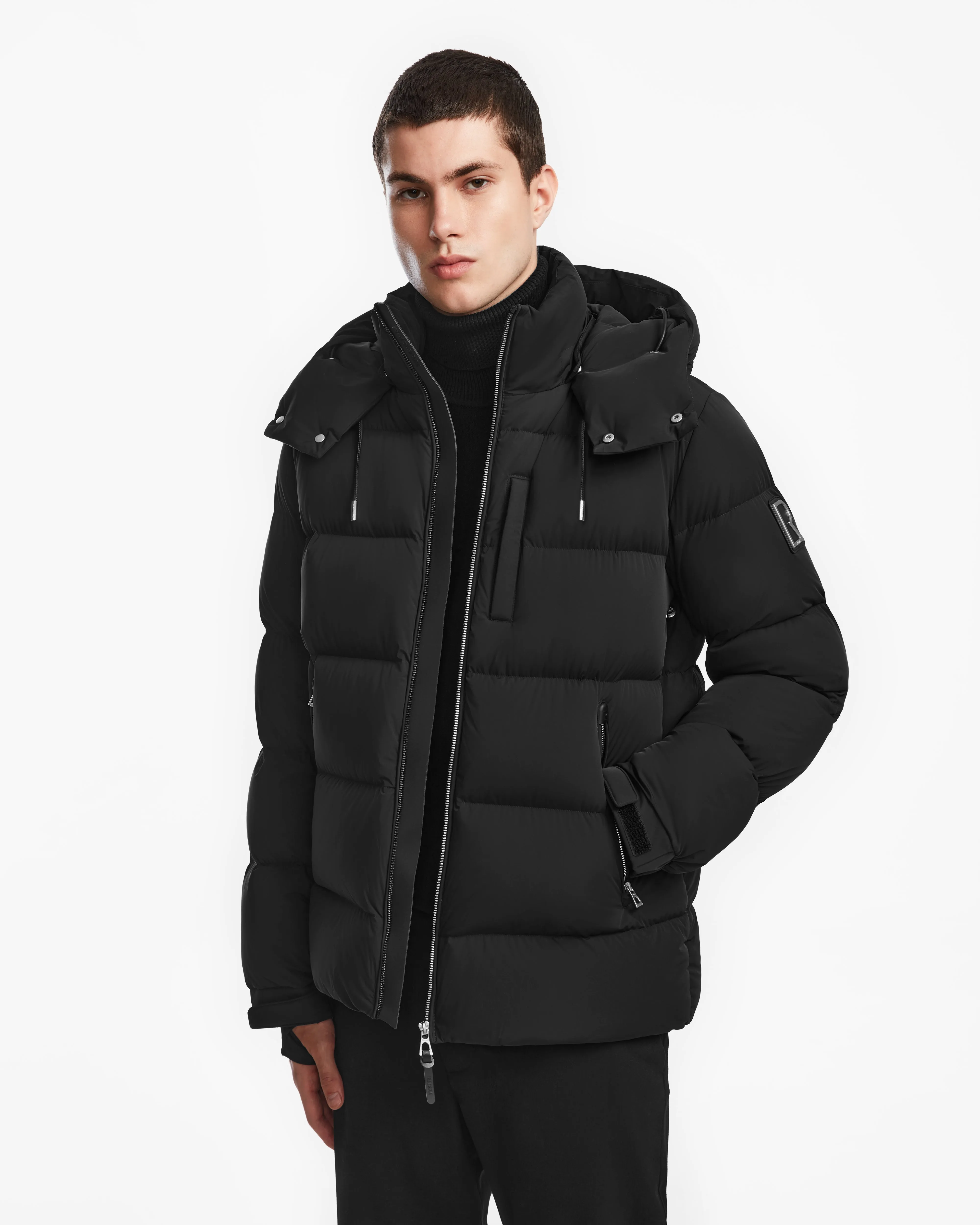 VINCE M - 6124561 Black