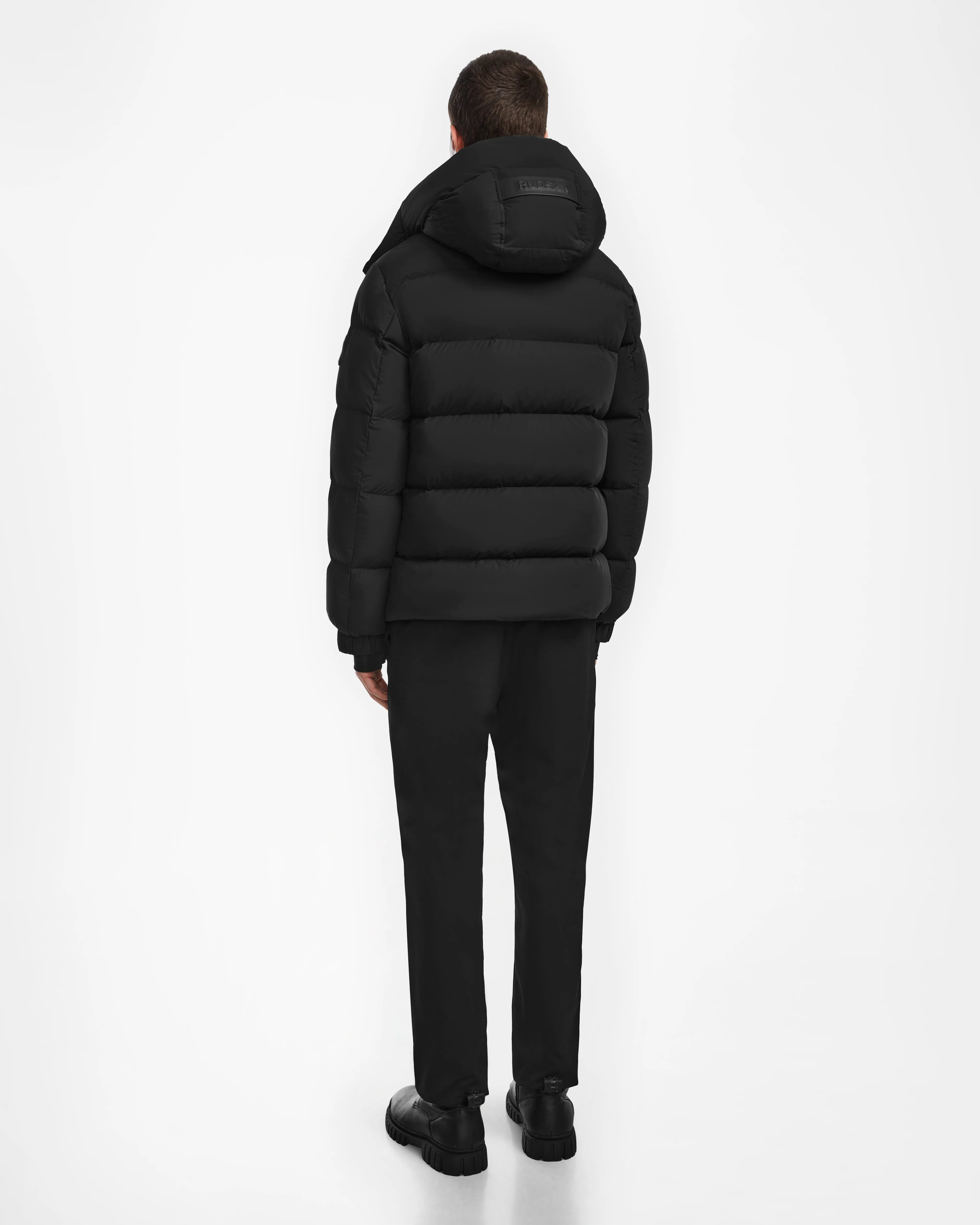 VINCE M - 6124561 Black
